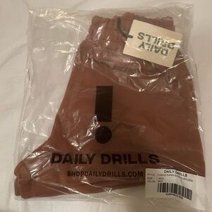 Daily Drills Fleece Short in Mousee